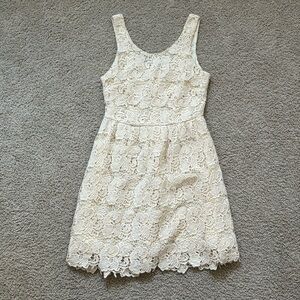 Thistlepearl White Lace Dress (Small)